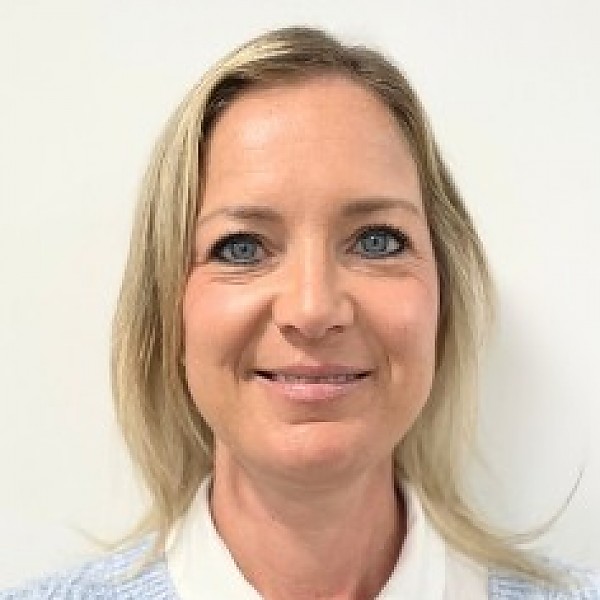 Iris Voglhofer